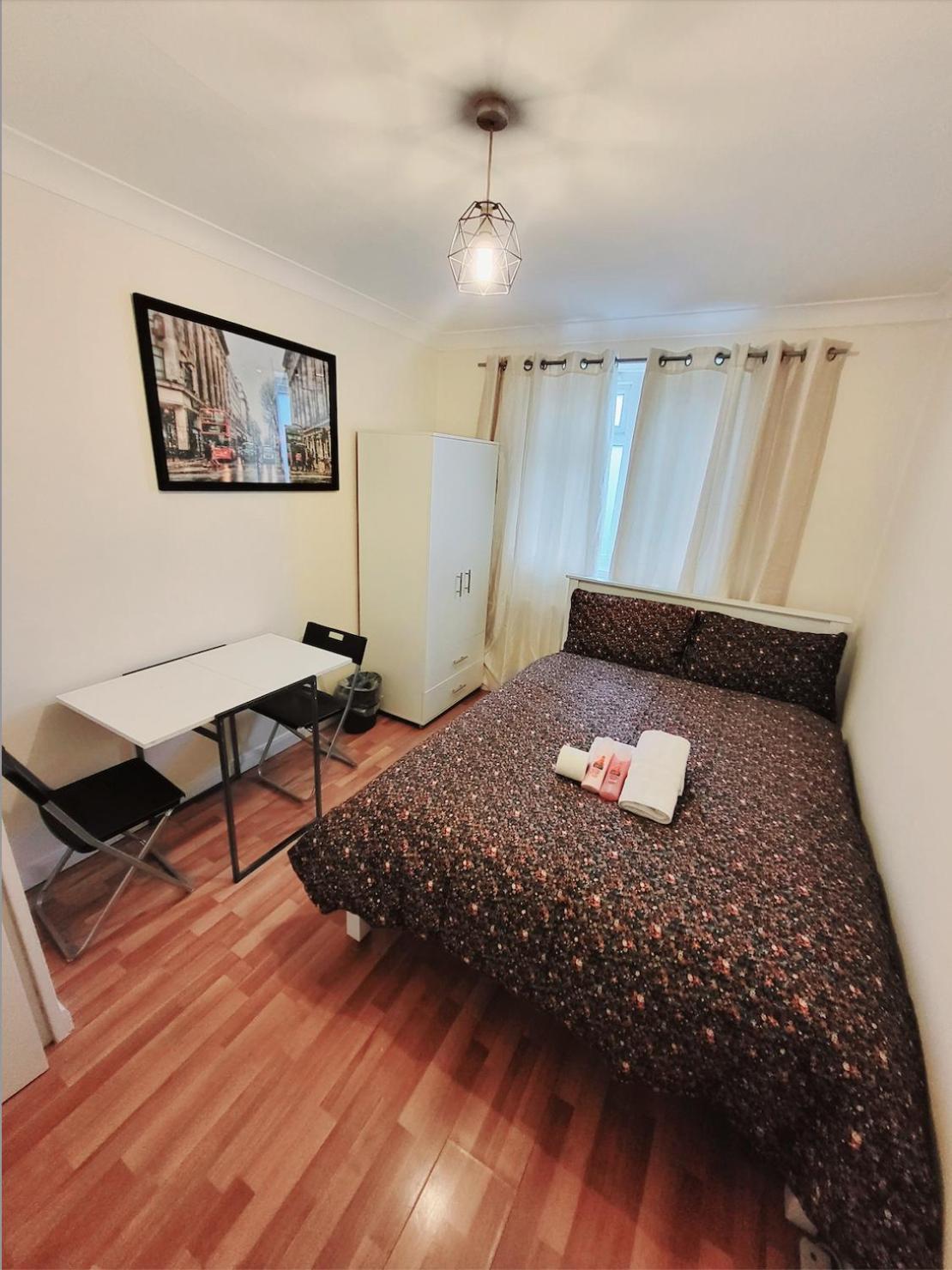 Huge And Affordable 3 Bedroom Flat In Hammersmith For 7 People With Welcome Breakfast London Eksteriør billede
