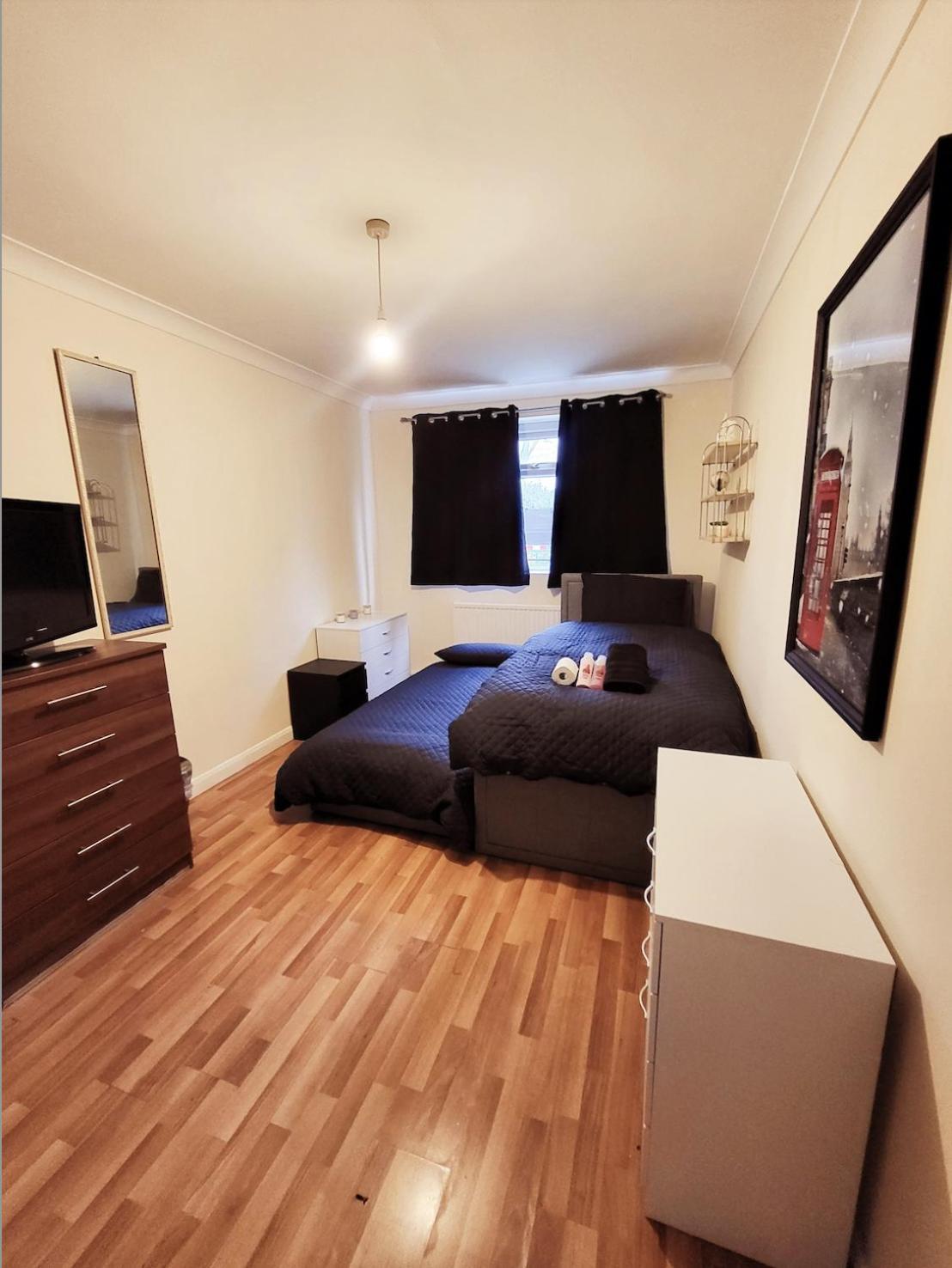 Huge And Affordable 3 Bedroom Flat In Hammersmith For 7 People With Welcome Breakfast London Eksteriør billede