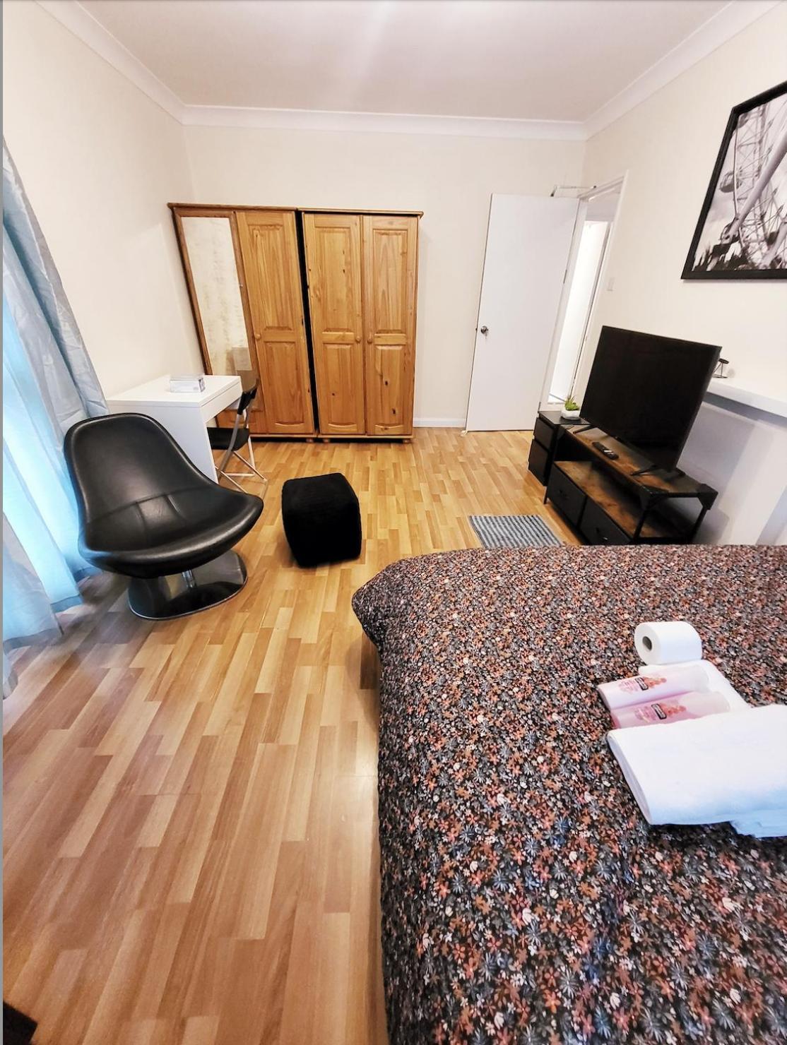 Huge And Affordable 3 Bedroom Flat In Hammersmith For 7 People With Welcome Breakfast London Eksteriør billede