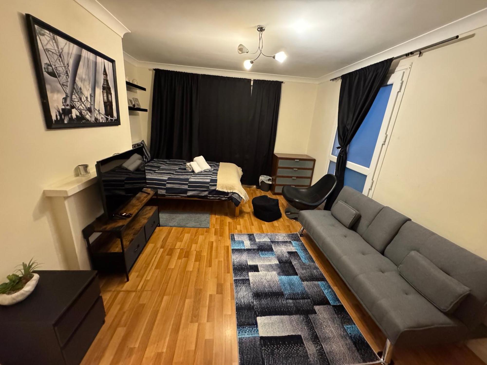 Huge And Affordable 3 Bedroom Flat In Hammersmith For 7 People With Welcome Breakfast London Eksteriør billede